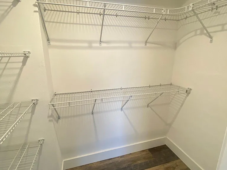3717 Oxford Blvd #10 — Photo 7
