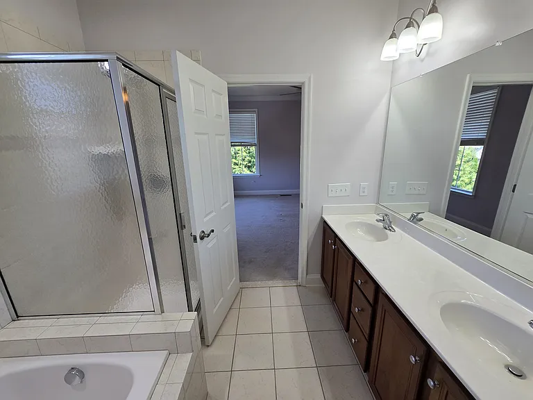 Another angle for suite bath for primary bedroom.