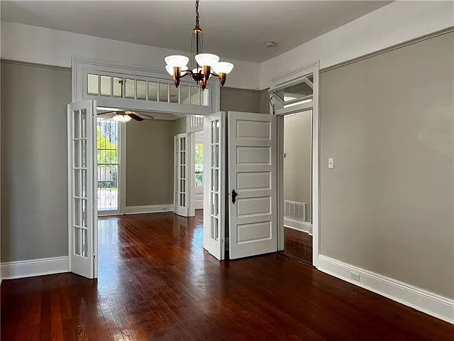 4435 Loyola Ave — Photo 13