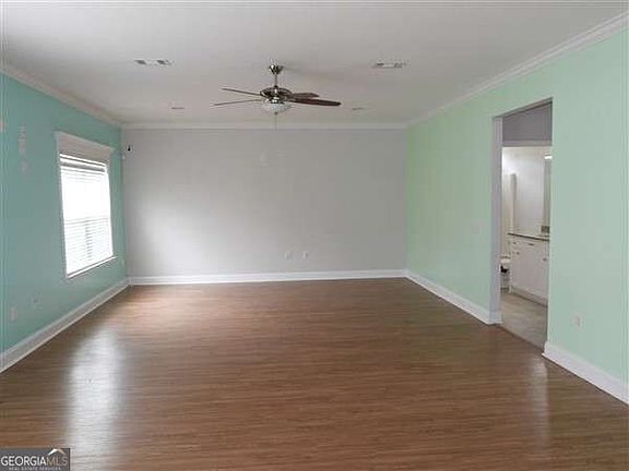 5th image of 709 Eden Ln