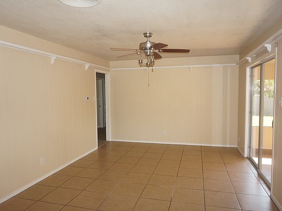 3rd image of 3511 S Oxford Dr