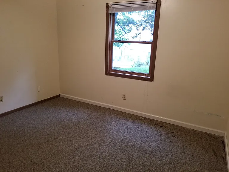 2858 University Ave — Photo 22