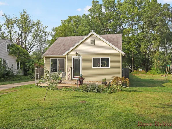 171 E 37th St, Holland, MI 49423