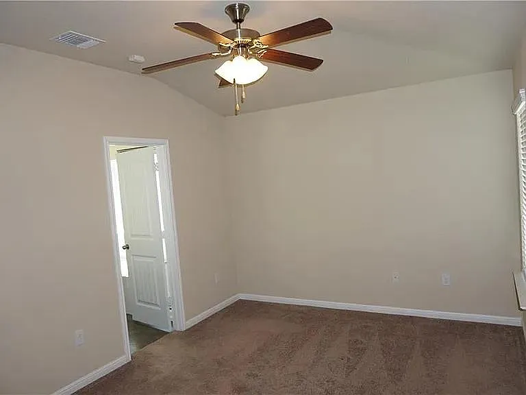 113 Leon River Loop — Photo 7