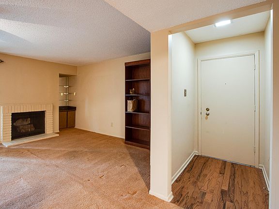 4th image of 825 Merrywood Gln #1902