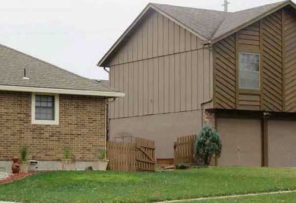 2nd image of 5645 SW 34th St