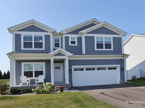 2490 Olivia Ct, Wauconda, IL 60084