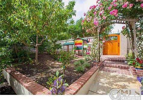 4th image of 4522 Newport Ave