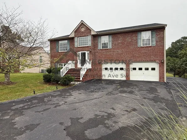 4518 Lomond Cir, Salem, VA 24153