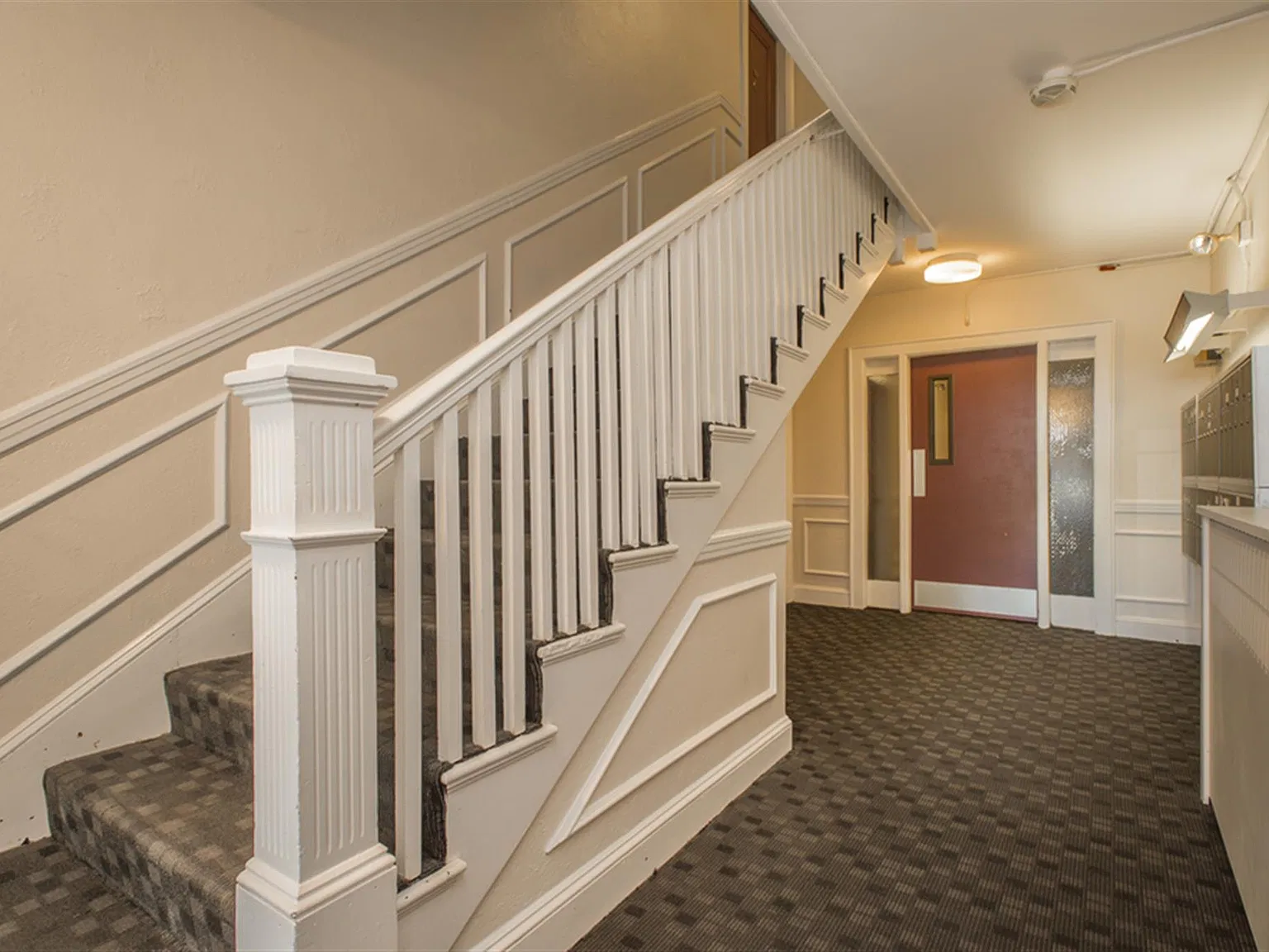 1 bed, 450 sqft, $3,200 — Photo 2