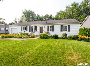 74 Round Hill Rd, Henrietta, NY 14467