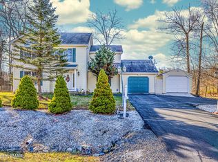 123 Kirkham Rd, Bushkill, PA 18324