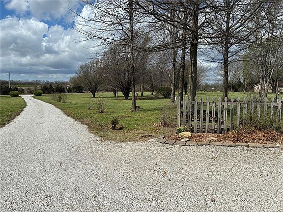 5th image of 7211 S Arnett Rd