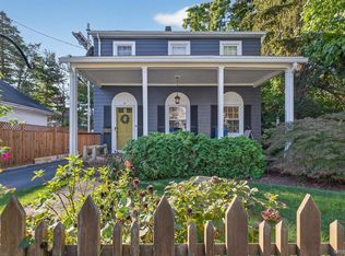 7 Ransom Ave, Sea Cliff, NY 11579