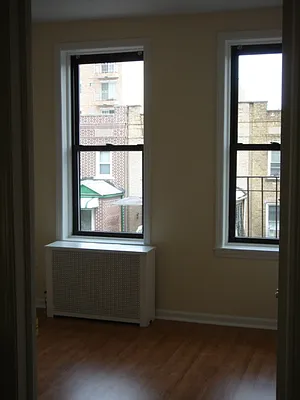 Rented by Aidonis Realty | media 10