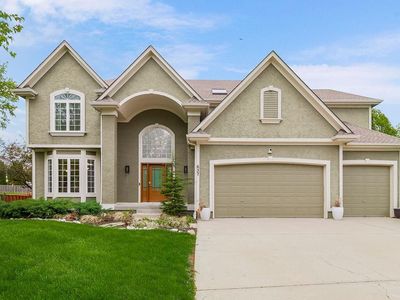 637 NE Sundance Trl, Lees Summit, MO, 64086