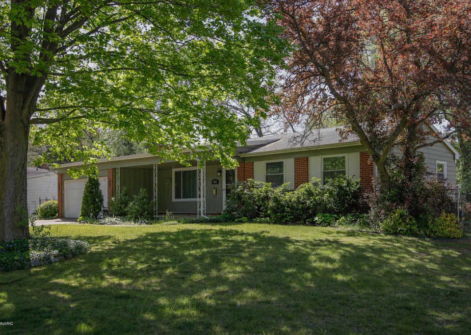 1st image of 402 Morningside Dr