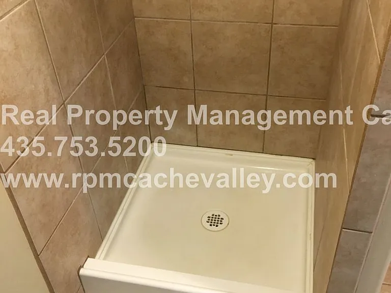 325 Boulevard #1-3 — Photo 7