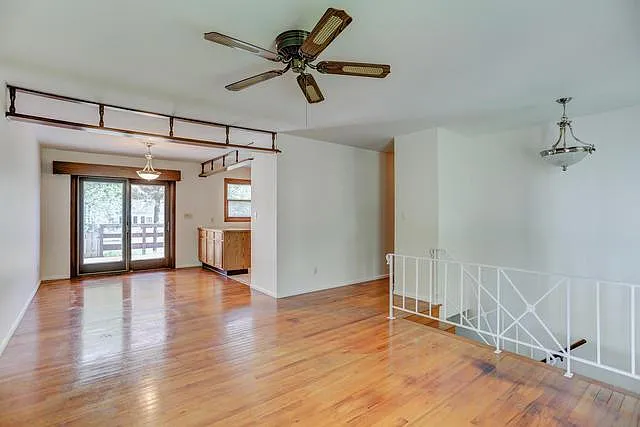 4 bed, 1.5 bath, 1870 sqft, $1,850 — Photo 3