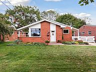 33567 Michele St Livonia MI 48150 Zillow