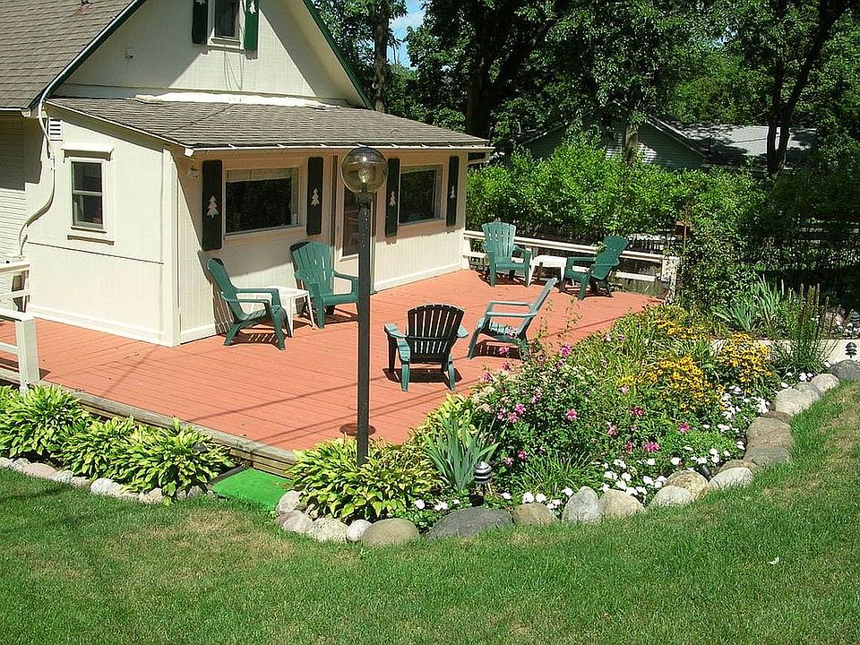 year round cottage