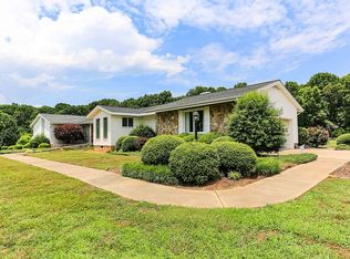 38541A Airport Rd, New London, NC 28127