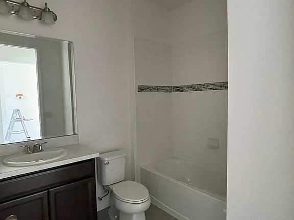 4th image of 2802 Nottel Dr