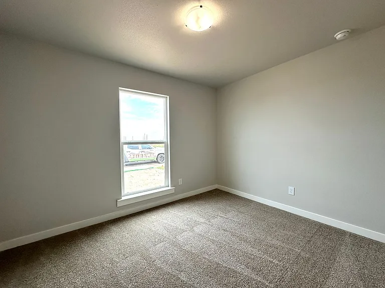 5513 Rice St — Photo 7