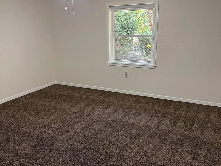 2320 Grangeway Rd — Photo 29