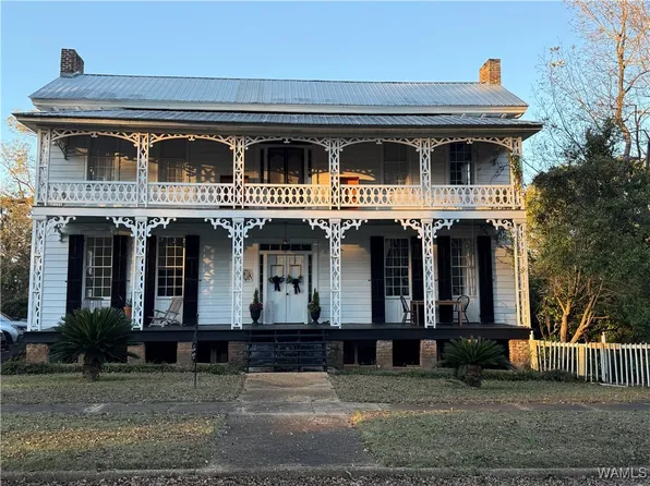 204 W Dekalb St, Marion, AL 36756