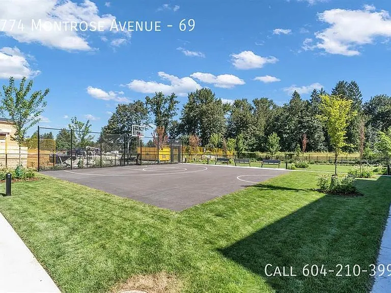 2774 Montrose Ave #69 — Photo 17