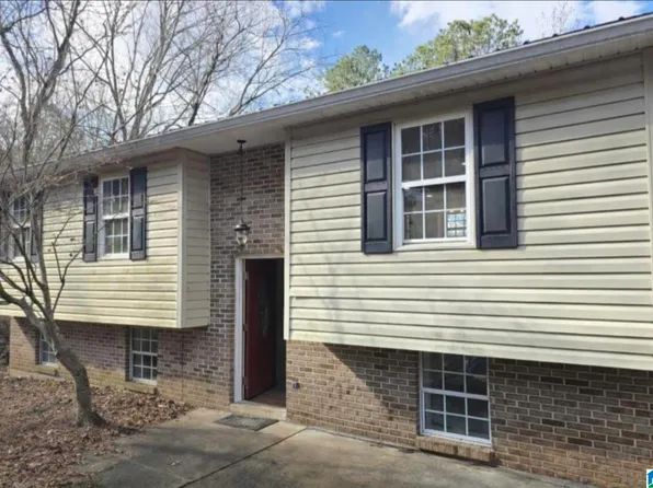 227 Southmoor Cir, Oxford, AL 36203