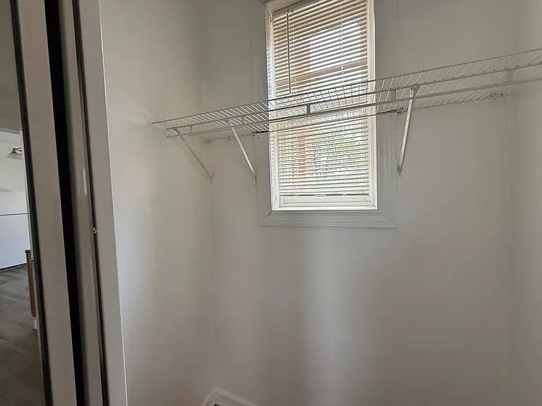1033 S Oakley Blvd #1-R — Photo 8