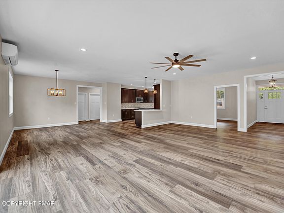 3rd image of 111 Parker Mews