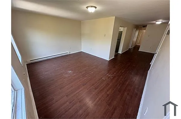Building Photo - 131 Orient Ave #2