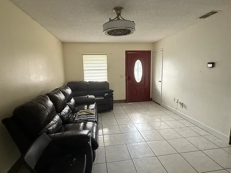 2973 Slippery Rock Ave — Photo 2