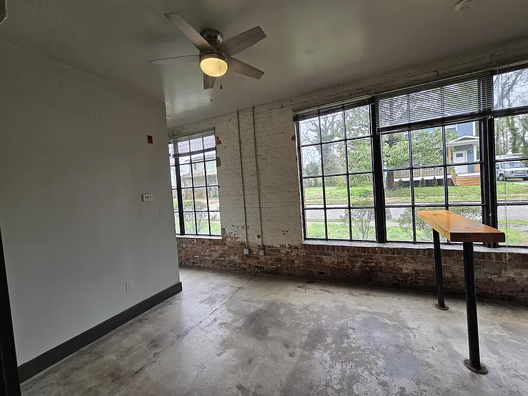 122 Pine St #15 — Photo 5