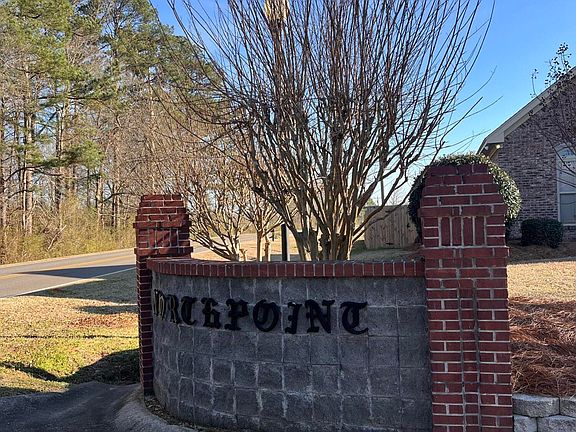 3rd image of 389 N Point Dr