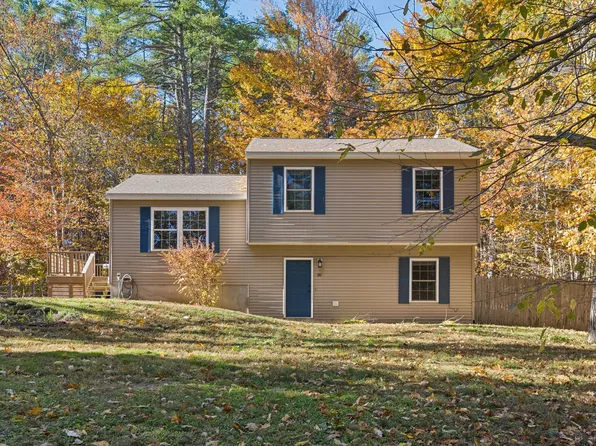 20 Swans Road, Raymond, ME 04071