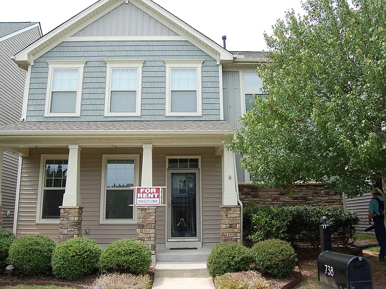 738 Keystone Park Dr — Photo 18