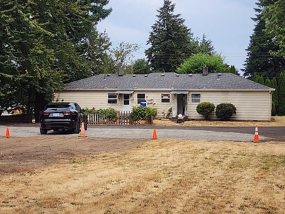2nd image of 1047 NE 162nd Ave
