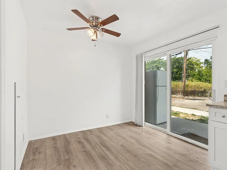 2314 S 700 E — Photo 13