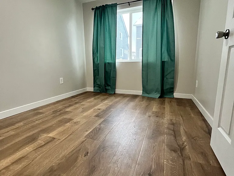 Basement bedroom with closet system