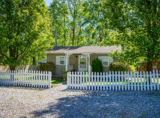 1062 Range Cemetery Rd, Allardt, TN 38504