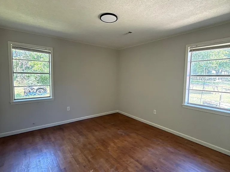 1177 Westmoreland St — Photo 5