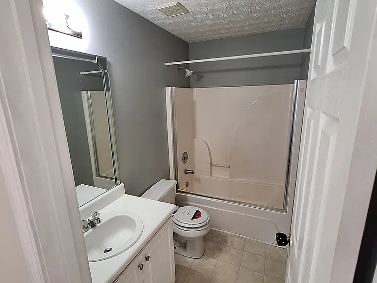 305 Shadowbrooke Cir — Photo 14