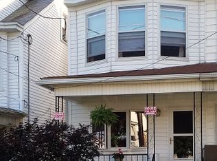 222 S Nice St, Frackville, PA 17931