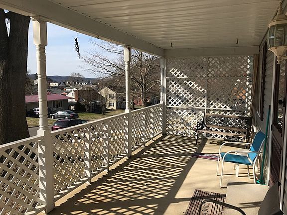 2nd image of 2728 Sunrise Ave