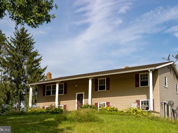 4230 Schoolhouse Rd, Dover, PA 17315