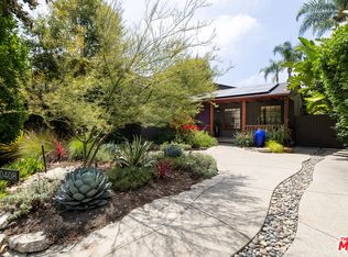10408 Bloomfield St, North Hollywood, CA 91602